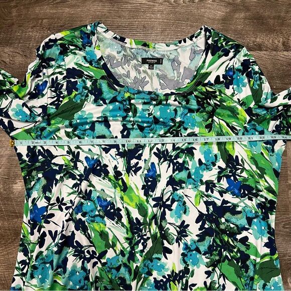 Premise Studio Quarter Sleeve Floral Blouse Size 2x - Picture 9 of 9